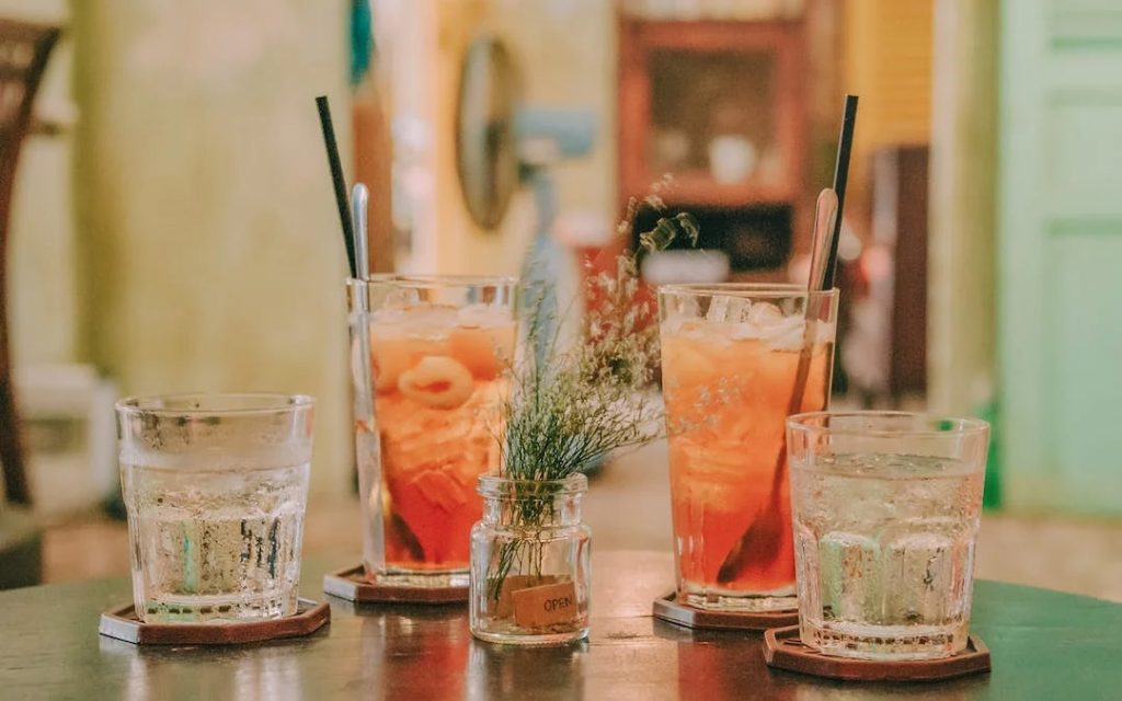 Discover the refreshing world of Hard Kombucha cocktails